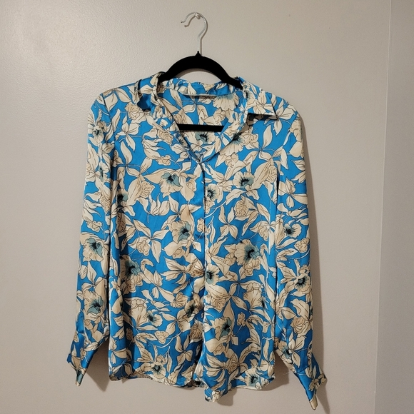 Zara Blue Cream Fitted Floral Buttoned Blouse. Size S - Picture 2 of 4